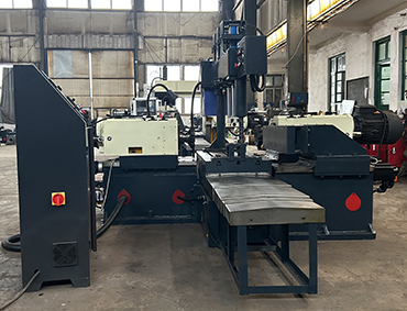 数控重型双面铣床加装可移动液压龙门架